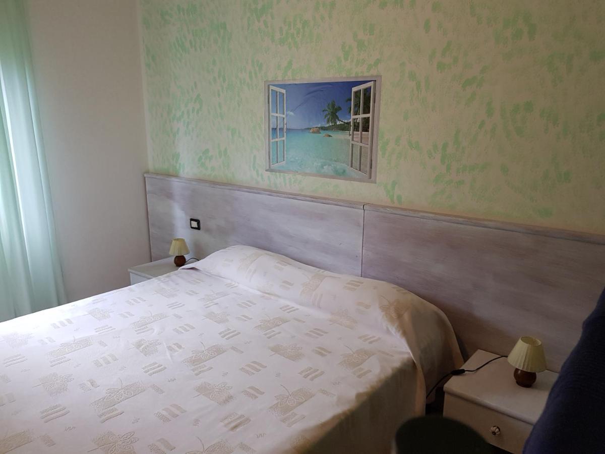 Hotel Villa Cristina มารินา ดิ กัมโป ภายนอก รูปภาพ